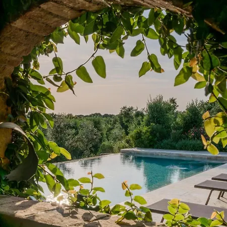 مزرعة للإقامة Podere Le Mezzelune *