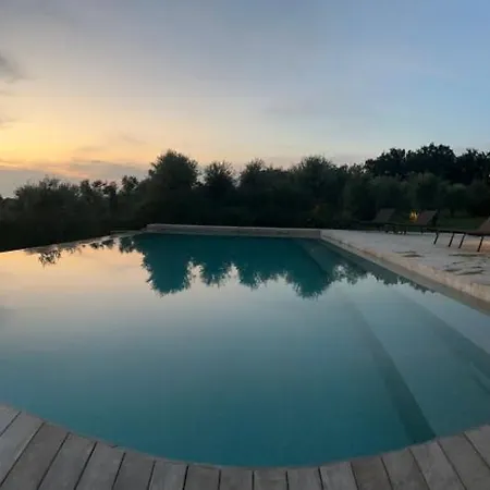 Podere Le Mezzelune *